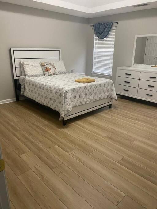 Castle Comfort Ellenwood المظهر الخارجي الصورة